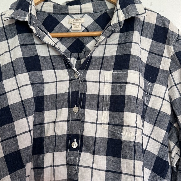 EUC J. Crew popover top - Picture 3 of 4